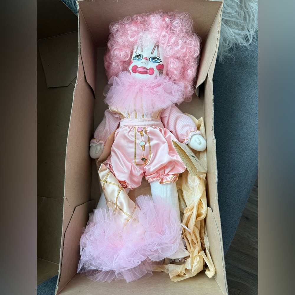 Vintage Robin Woods Strawberry Ice Cloth Doll w/ Box & Tags Collectible